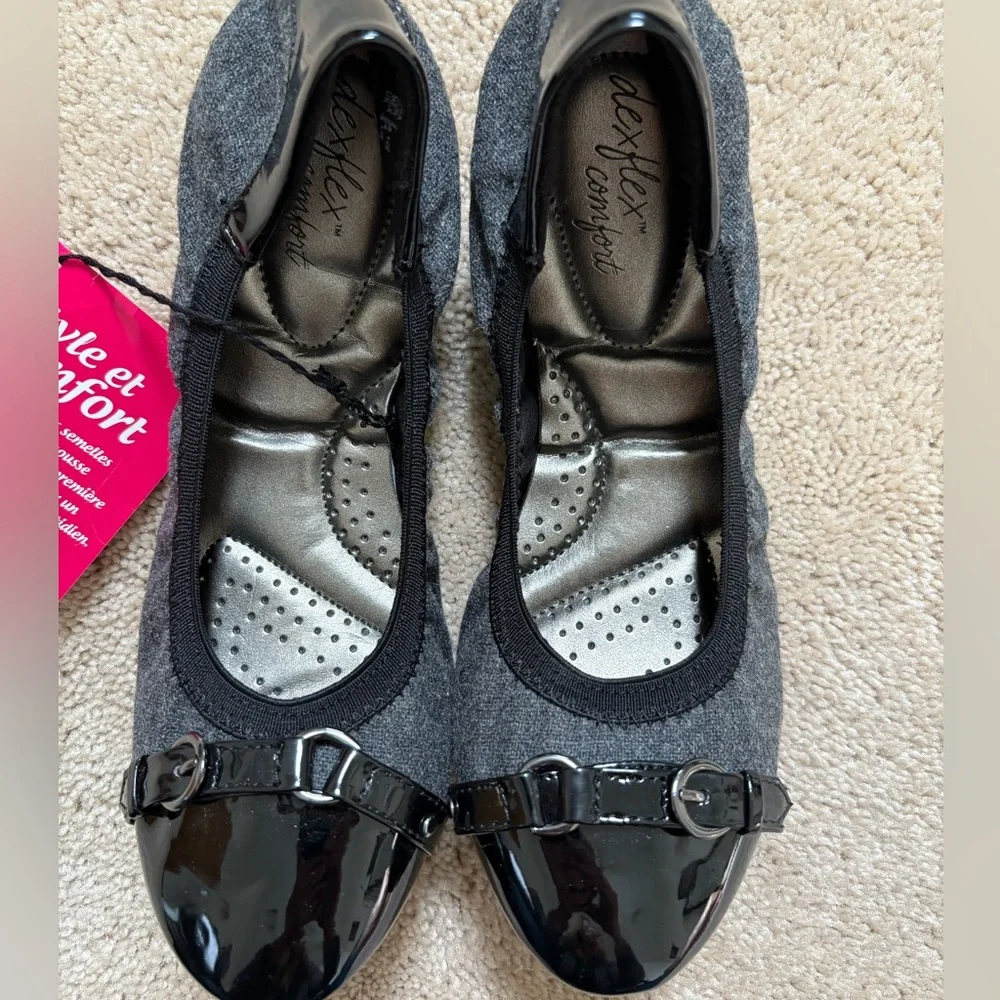 Women's Black and Grey Ballet Flats